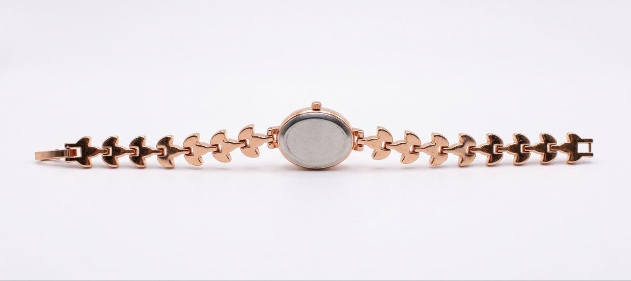 Elegant Green Crystal Rose Gold Women's Bracelet Watch – Luxury Quartz Analog Watch for Ladies
